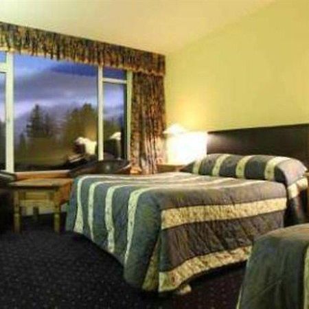 Connemara Gateway Hotel Oughterard Exteriör bild