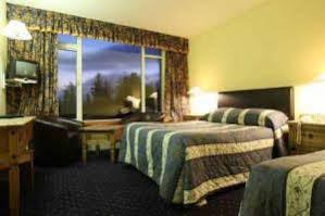 Connemara Gateway Hotel Oughterard Exteriör bild