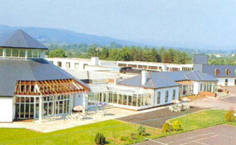 Connemara Gateway Hotel Oughterard Exteriör bild